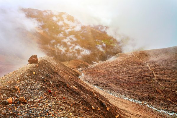 Où trouver des stages de méditation en plein air au Népal?